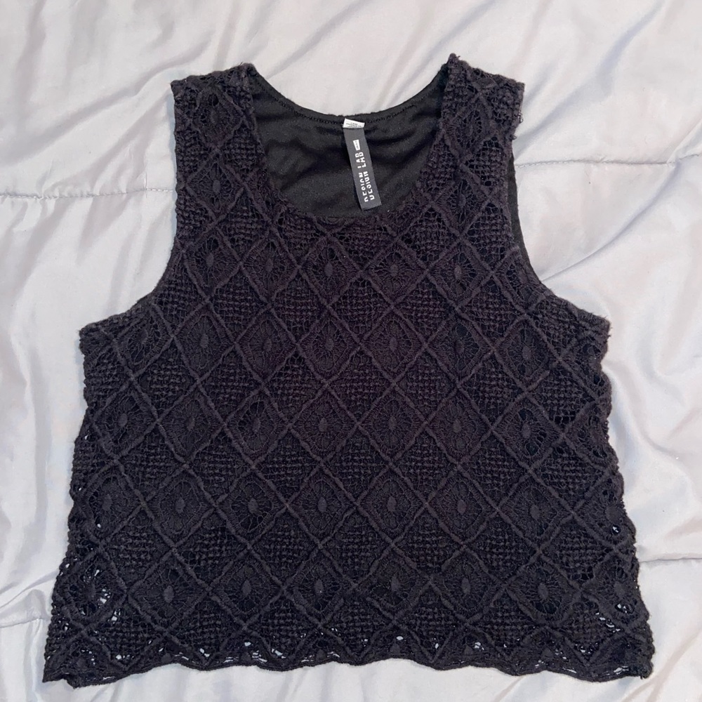 Black quilted top, with black lining underneath